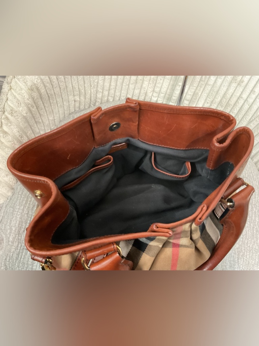 Burberry bags - Picture 12 of 16